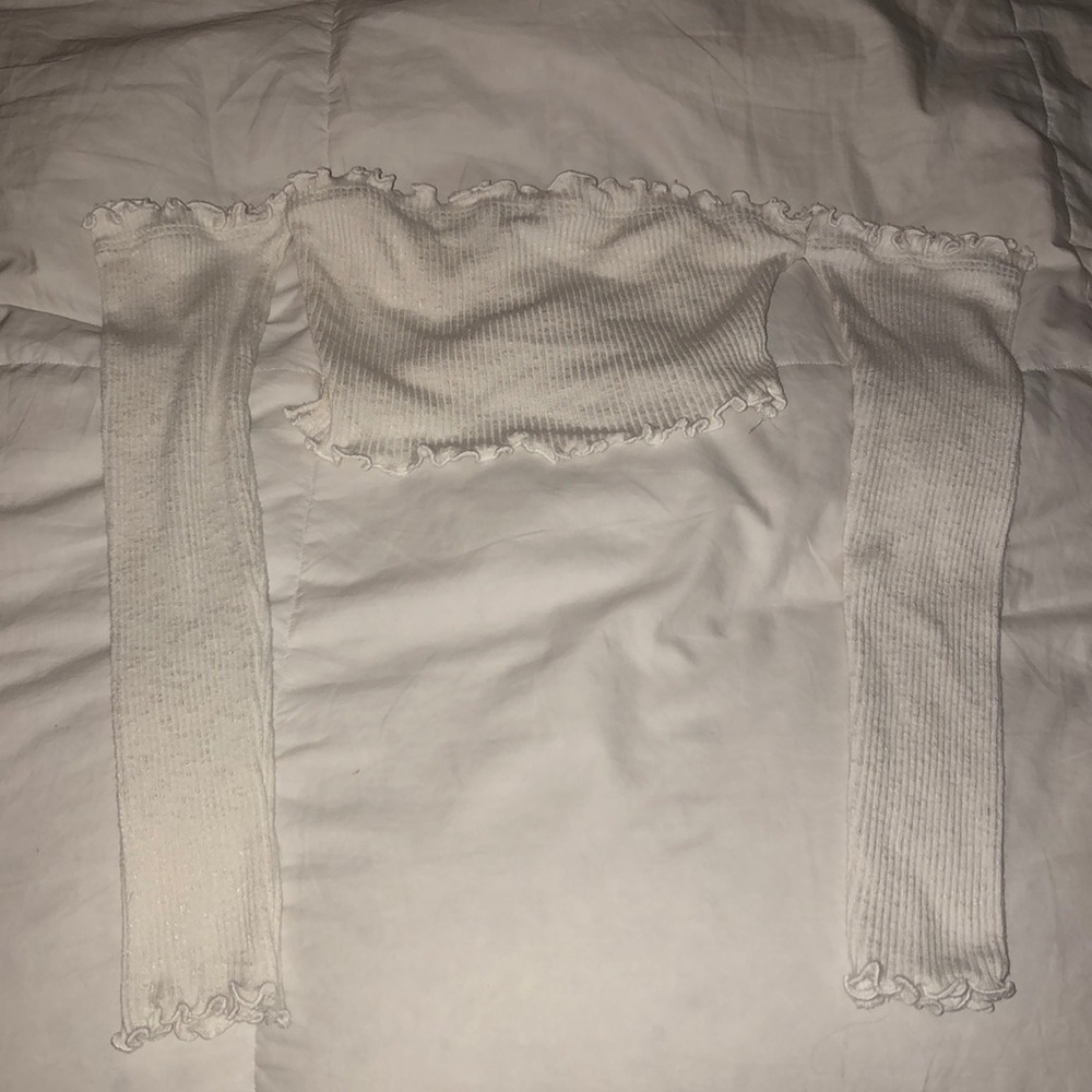 Fashion nova white long sleeve crop top
